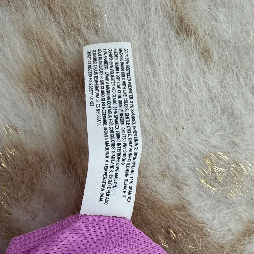 All in Motion Fuschia Crop Top - Picture 3 of 5